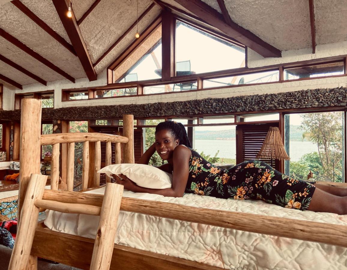 Home Onthe Nile Dorm Джинджа Экстерьер фото